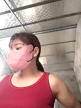 Lilinn  online show from 2, 4, 2026