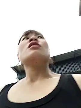 Lilinn  online show from 15, 4, 2026