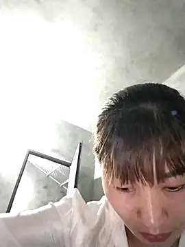 Lilinn  online show from 10, 4, 2026