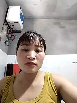 Lilinn  online show from 14, 4, 2026