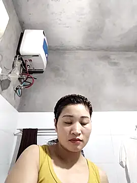 Lilinn  online show from 21, 4, 2026