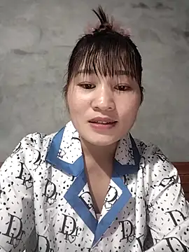 Lilinn  online show from 23, 4, 2026