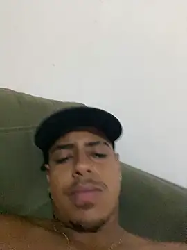 Juni0r777 online show from 3, 3, 2026