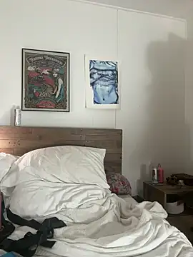 hollyharmd online show from 4, 4, 2026