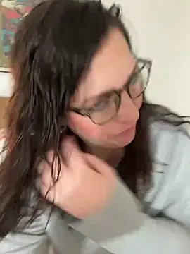 hollyharmd online show from 6, 3, 2026