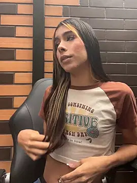 mxli divine  online show from 15, 4, 2026