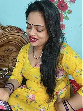Snapshot of Beauty-3 chatting on 7, 7, 2026 Beauty-3 online show from 7, 7, 2026