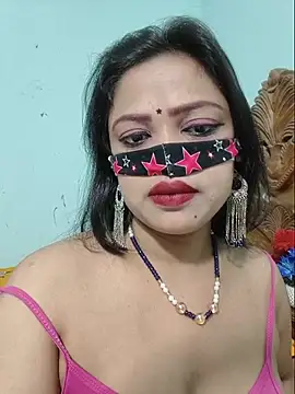Snapshot of Beauty-3 chatting on 26, 5, 2026 Beauty-3 online show from 26, 5, 2026
