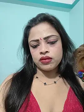 Snapshot of Beauty-3 chatting on 24, 5, 2026 Beauty-3 online show from 24, 5, 2026
