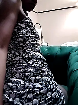 Latoya01 online show from 7, 4, 2026