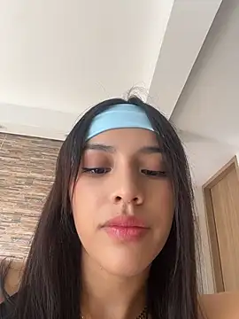 Mia-villalobos online show from 26, 5, 2026