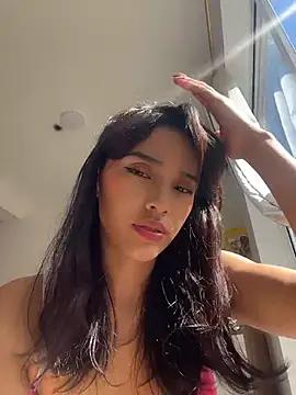 Mia-villalobos online show from 1, 5, 2026