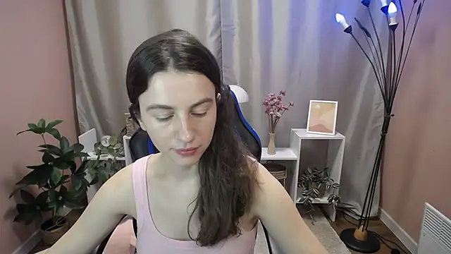Snapshot of MistyBree chatting on 20, 6, 2026 MistyBree online show from 20, 6, 2026
