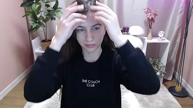 MistyBree online show from 8, 4, 2026