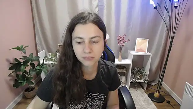 Snapshot of MistyBree chatting on 3, 6, 2026 MistyBree online show from 3, 6, 2026
