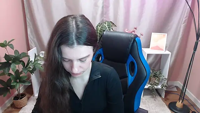 Snapshot of MistyBree chatting on 15, 5, 2026 MistyBree online show from 15, 5, 2026