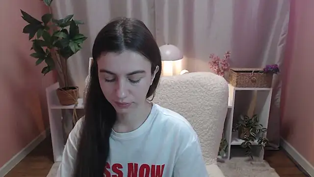 MistyBree online show from 12, 3, 2026