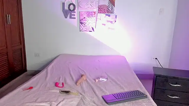 Aylah beckman online show from 4, 4, 2026