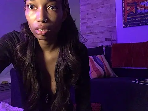 LunaBl00m online show from 23, 3, 2026