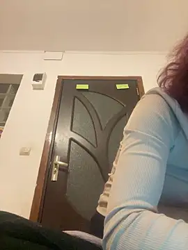 Snapshot of MommySexxy23 chatting on 31, 3, 2026 MommySexxy23 online show from 31, 3, 2026