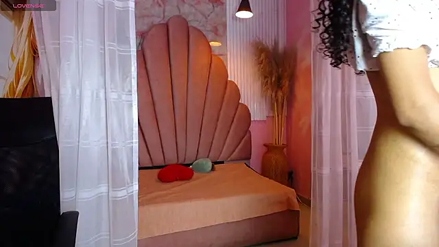 Siena Bouer online show from 7, 3, 2026