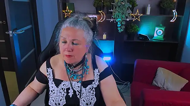 Snapshot of LilaMaharani chatting on 12, 5, 2026 LilaMaharani online show from 12, 5, 2026