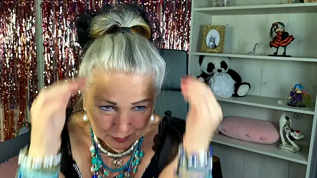 Snapshot of LilaMaharani chatting on 11, 6, 2026 LilaMaharani online show from 11, 6, 2026