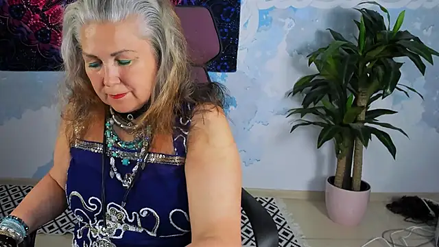 Snapshot of LilaMaharani chatting on 4, 6, 2026 LilaMaharani online show from 4, 6, 2026