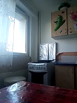 Snapshot of roxana_e43 chatting on 3, 5, 2026 roxana e43 online show from 3, 5, 2026