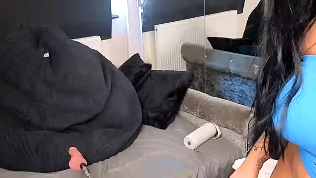 WifeWithPermission online show from 23, 4, 2026