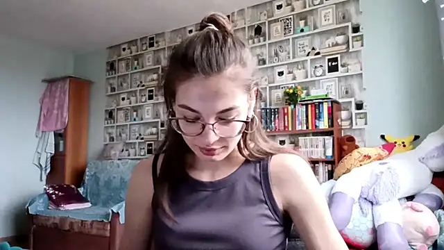 JInaMillsap online show from 14, 4, 2026