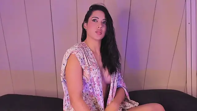 Snapshot of Eva_kingsford chatting on 29, 4, 2026 Eva kingsford online show from 29, 4, 2026