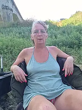 lescoquinsdu40 online show from 23, 7, 2026