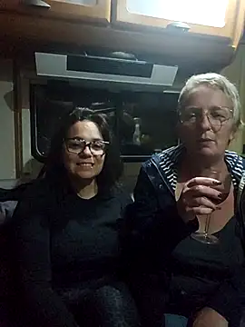 lescoquinsdu40 online show from 20, 3, 2026