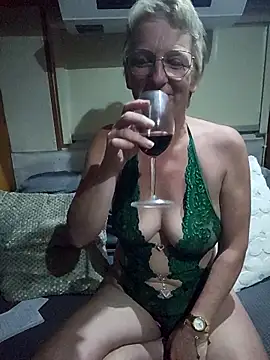 lescoquinsdu40 online show from 9, 4, 2026