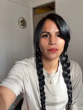 Snapshot of Maracuchitam chatting on 1, 5, 2026 Maracuchitam online show from 1, 5, 2026
