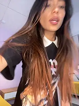 Cataleyaa23 online show from 2, 4, 2026