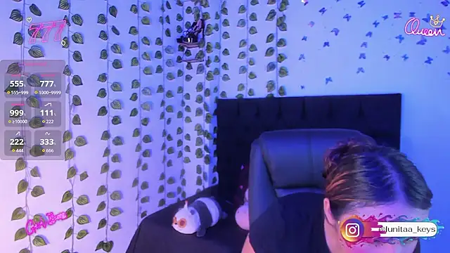 charlotte keyss online show from 6, 3, 2026