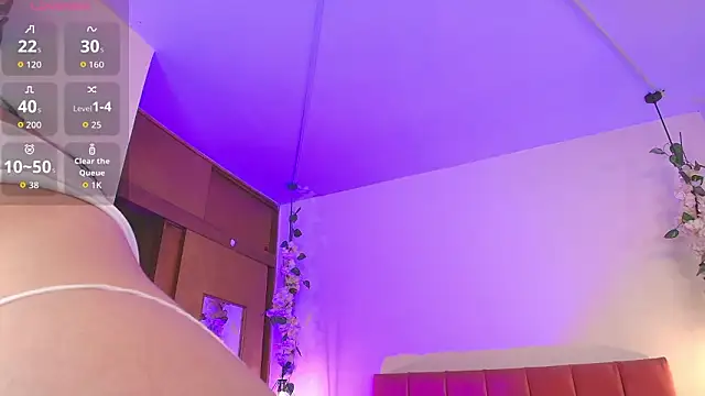 Caandace online show from 5, 3, 2026