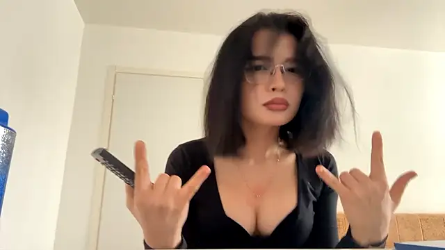 CartiBlue online show from 3, 3, 2026