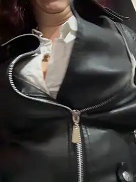 Zoe fiire online show from 9, 3, 2026