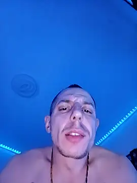 Hugo1993 online show from 1, 4, 2026