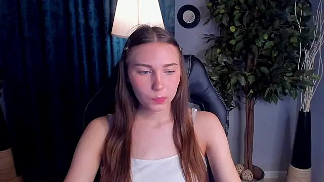 OliviaLang online show from 3, 4, 2026
