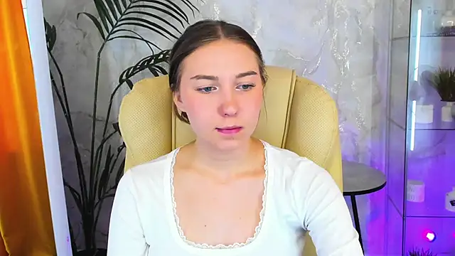 OliviaLang online show from 26, 3, 2026