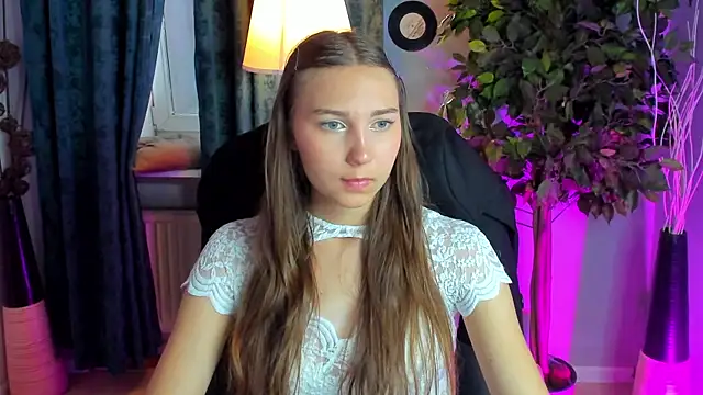 OliviaLang online show from 12, 5, 2026