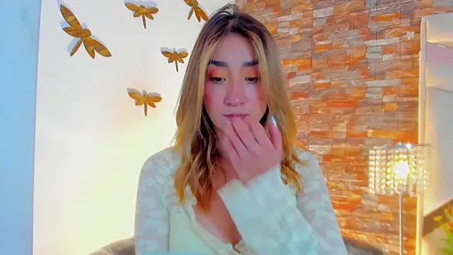 lucy davies online show from 6, 7, 2026