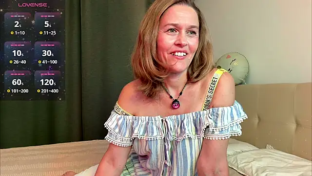 Lizacams online show from 8, 7, 2026