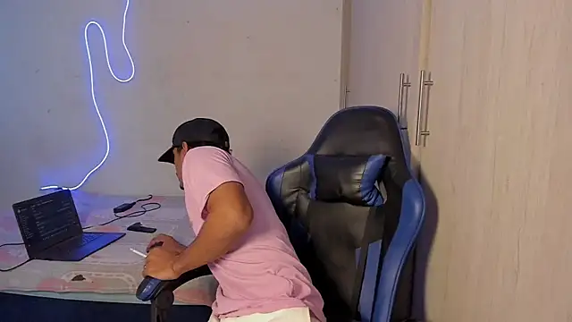 jossi12345j online show from 21, 3, 2026