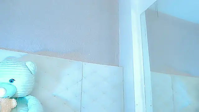 catriona queen16 online show from 14, 4, 2026