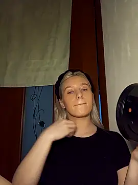 Glowing Jessica online show from 1, 3, 2026